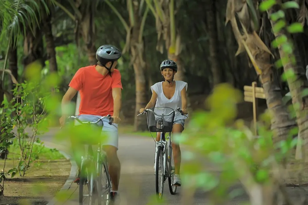 ***** Resort Beachcomber Seychelles Sainte Anne Island Seychelles